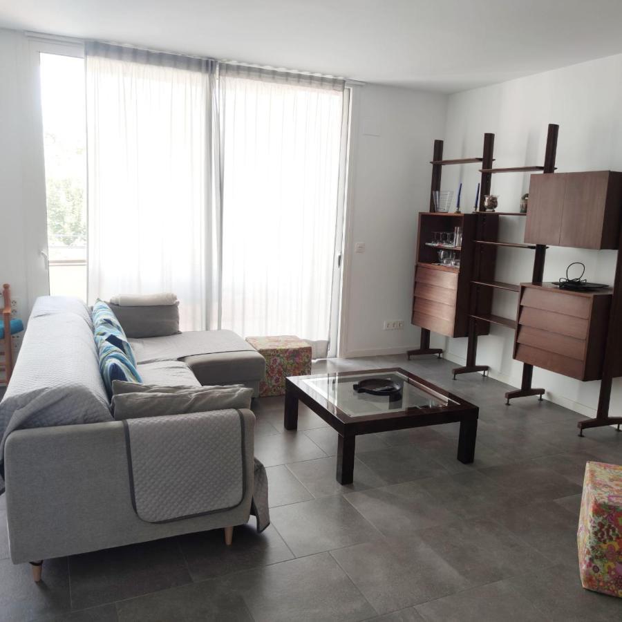 Apartment Close To The Beach With Free Parking Badalona Exterior photo